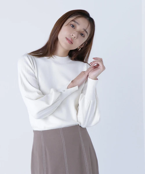 プリーツスリーブニット