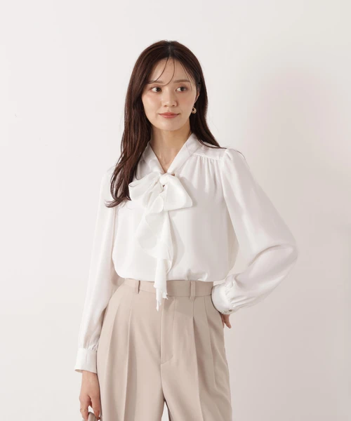 ラッフルリボンブラウス