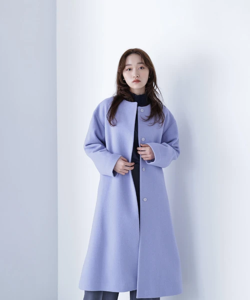 フォルムノーカラーロングコート