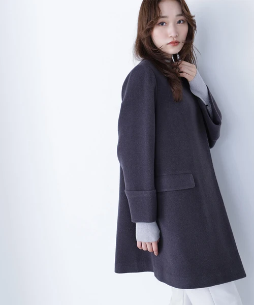 ノーカラーミドルコート