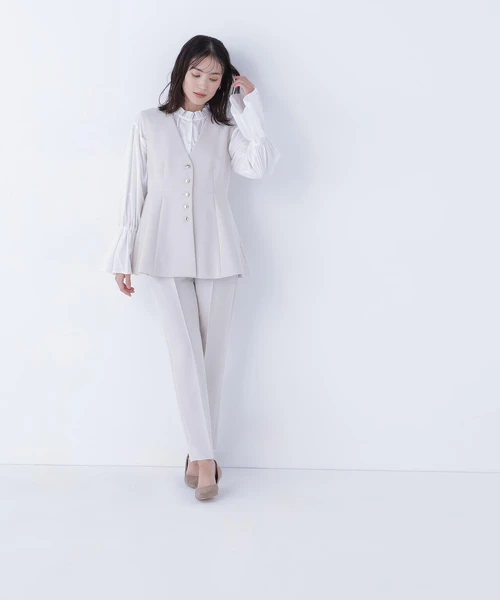 フロントボタンペプラムジレ SETUP テーパードパンツ