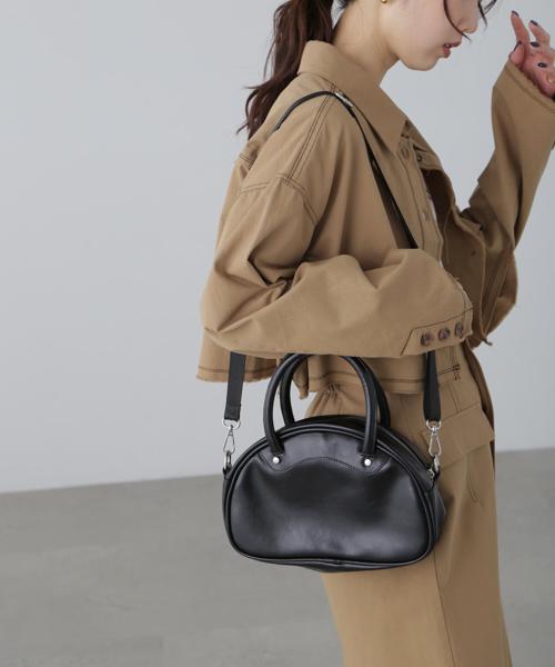 ハーフサークルバッグ