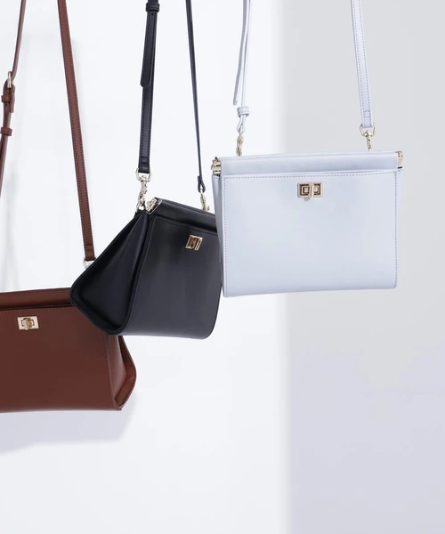 スピンロックスクエアショルダーバッグ