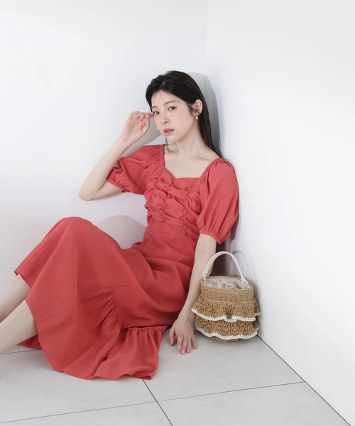 【4/24～5/6 予約商品10%OFF対象】フロントギャザーパフスリーブワンピース