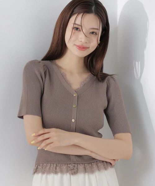 レースレイヤード風リブニット