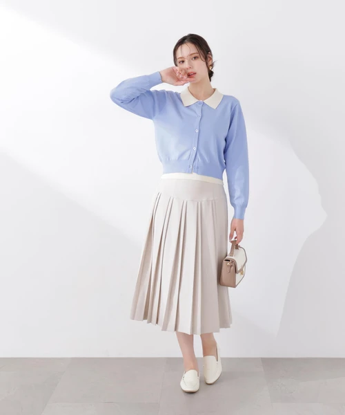 ミディープリーツスカート