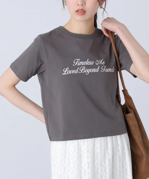 ロゴプリントコンパクトTシャツ