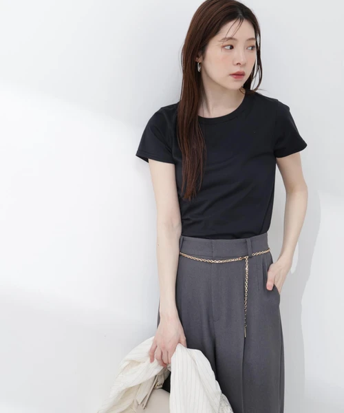 〈a/mie〉オーガニック接触冷感チャーム付きTシャツ