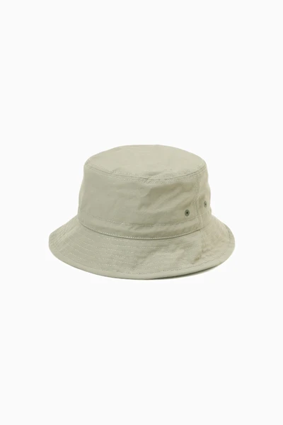PE/CO hat