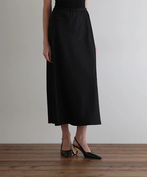 クラシックサテンスカート